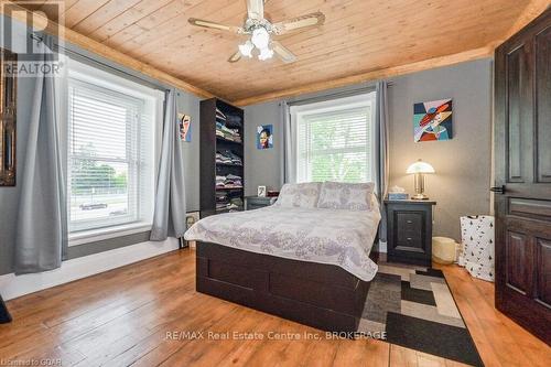 180 Union Street W, Centre Wellington (Fergus), ON - Indoor Photo Showing Bedroom