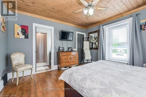 180 Union Street W, Centre Wellington (Fergus), ON - Indoor Photo Showing Bedroom