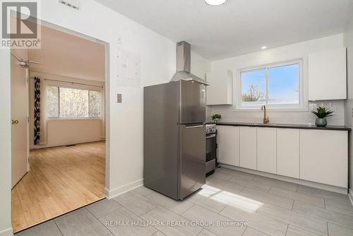 5 - 108 Lebrun Street, Ottawa, ON - Indoor Photo Showing Kitchen