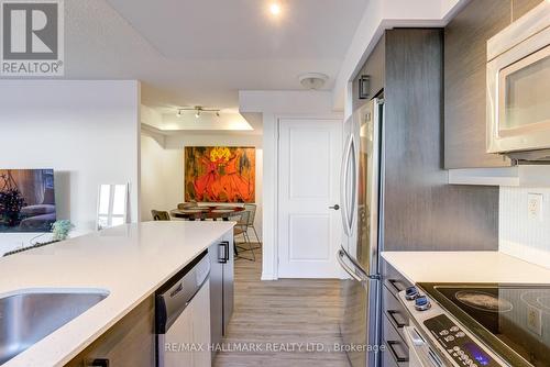 810 - 125 Western Battery Road, Toronto, ON - Indoor Photo Showing Kitchen