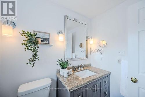 217 Elmira Road S, Guelph (Parkwood Gardens), ON - Indoor Photo Showing Bathroom