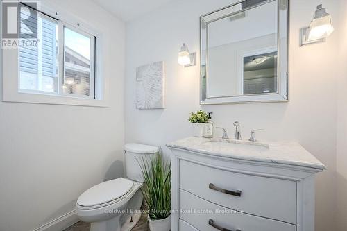 217 Elmira Road S, Guelph (Parkwood Gardens), ON - Indoor Photo Showing Bathroom