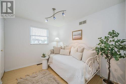 217 Elmira Road S, Guelph (Parkwood Gardens), ON - Indoor Photo Showing Bedroom