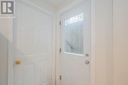 217 Elmira Road S, Guelph (Parkwood Gardens), ON - Indoor Photo Showing Other Room