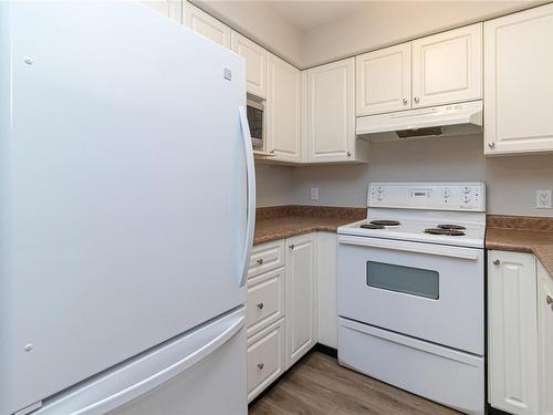 204-1258 Esquimalt Rd, Esquimalt, BC - Indoor Photo Showing Kitchen