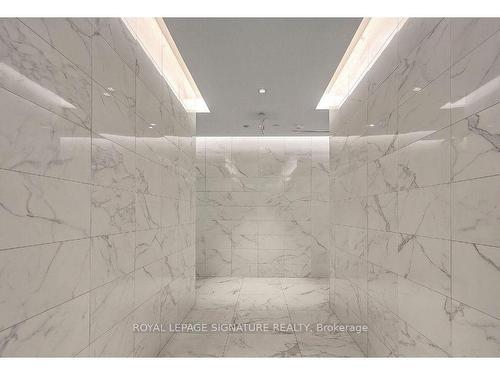 2706-50 Ordnance St, Toronto, ON - Indoor Photo Showing Bathroom