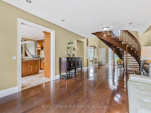 30 Sandy Ridge Crt, Whitchurch-Stouffville, ON - Indoor Photo Showing Other Room