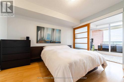 718 - 550 Queens Quay W, Toronto, ON - Indoor Photo Showing Bedroom