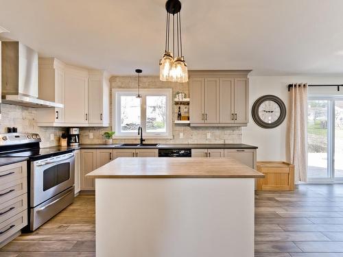 Kitchen - 17 Rue Denise, Compton, QC - Indoor Photo Showing Kitchen