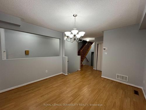 38-688 Warden Ave, Toronto, ON - Indoor Photo Showing Other Room