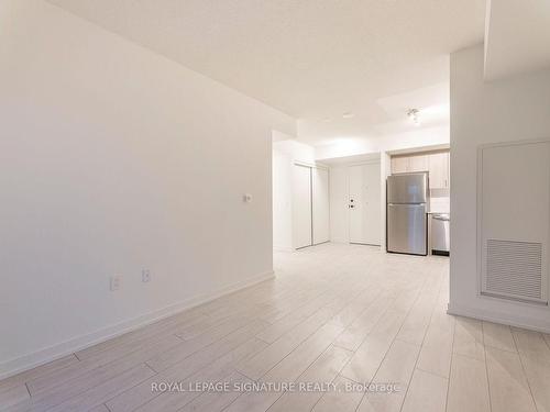 331-556 Marlee Ave, Toronto, ON - Indoor Photo Showing Other Room