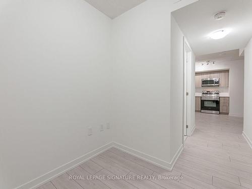 331-556 Marlee Ave, Toronto, ON - Indoor Photo Showing Other Room