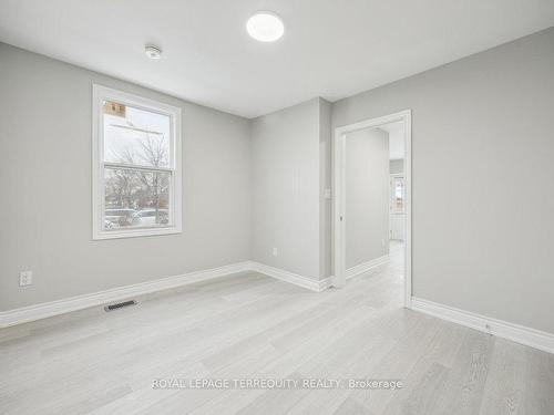 137 West Ave N, Hamilton, ON - Indoor Photo Showing Other Room