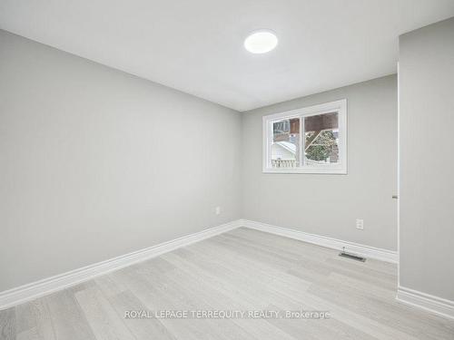 137 West Avenue N, Hamilton, ON - Indoor Photo Showing Other Room