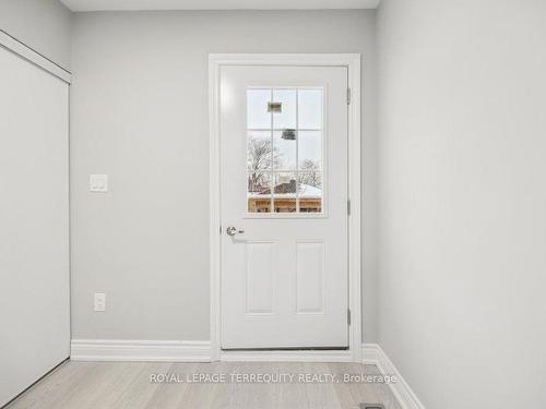 137 West Avenue N, Hamilton, ON - Indoor Photo Showing Bathroom