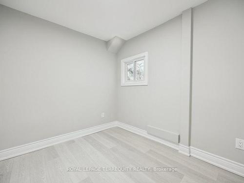 137 West Ave N, Hamilton, ON - Indoor Photo Showing Other Room