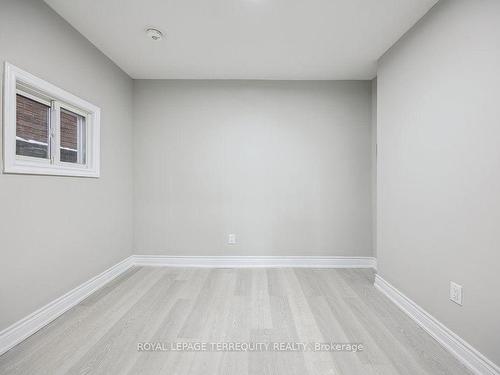 137 West Ave N, Hamilton, ON - Indoor Photo Showing Other Room