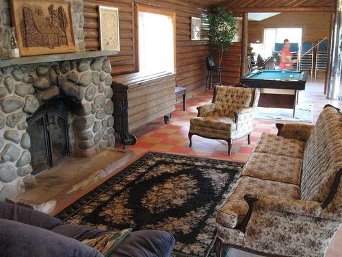 IntÃ©rieur - 95 Ch. D'Ixworth, Saint-Onésime-D'Ixworth, QC - Indoor Photo Showing Living Room With Fireplace