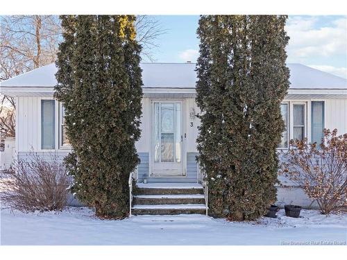 3 Raymond Ave, Fredericton, NB 