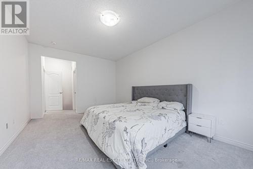 95 Kenesky Drive, Hamilton, ON - Indoor Photo Showing Bedroom