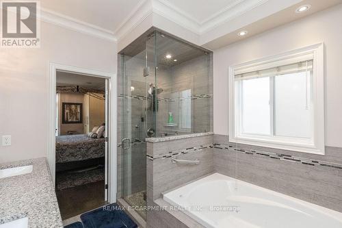 85 Hillcroft Drive, Hamilton, ON - Indoor Photo Showing Bathroom