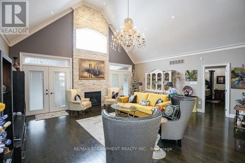 85 Hillcroft Drive, Hamilton, ON - Indoor Photo Showing Living Room With Fireplace