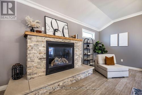 61 Townline Road N, Clarington (Courtice), ON - Indoor Photo Showing Living Room With Fireplace