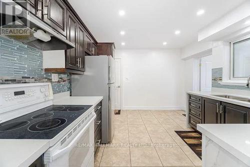 8 Garfield Crescent N, Brampton, ON - Indoor Photo Showing Kitchen