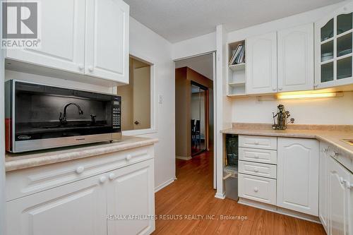 1901 - 415 Greenview Avenue, Ottawa, ON - Indoor Photo Showing Kitchen