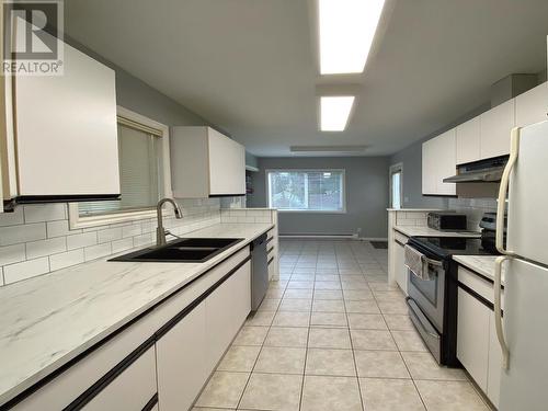 510 E 7Th Avenue, Prince Rupert, BC - Indoor Photo Showing Kitchen With Double Sink