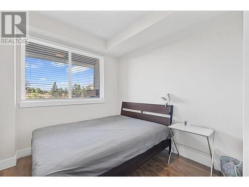 1925 Enterprise Way Unit# 606, Kelowna, BC - Indoor Photo Showing Bedroom