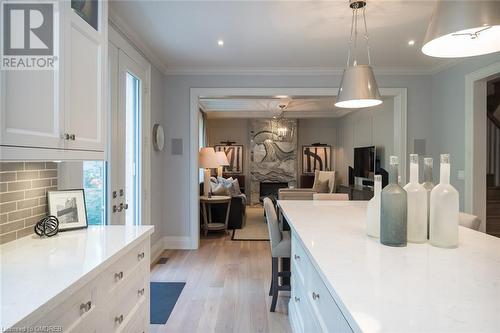 304 Mcgibbon Drive, Milton, ON - Indoor Photo Showing Kitchen