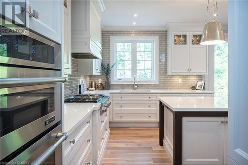 Cambria Quartz Counters. - 304 Mcgibbon Drive, Milton, ON - Indoor Photo Showing Kitchen With Upgraded Kitchen