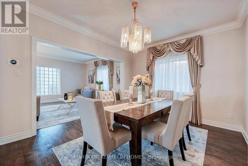 45 Henricks Crescent, Richmond Hill, ON - Indoor Photo Showing Dining Room