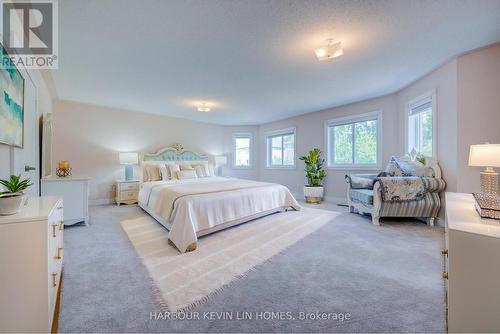 45 Henricks Crescent, Richmond Hill, ON - Indoor Photo Showing Bedroom