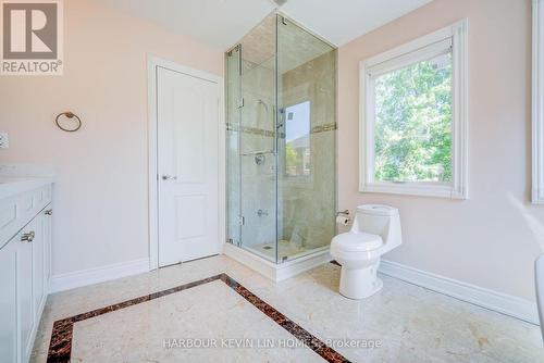 45 Henricks Crescent, Richmond Hill, ON - Indoor Photo Showing Bathroom