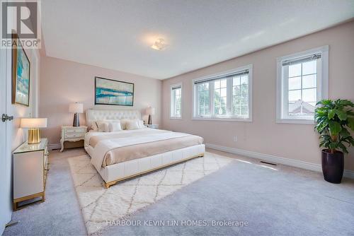 45 Henricks Crescent, Richmond Hill, ON - Indoor Photo Showing Bedroom