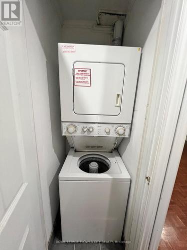 157 Elliott Street, Brampton, ON - Indoor Photo Showing Laundry Room