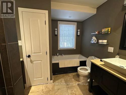 45 Lakewood Crescent, Kawartha Lakes (Bobcaygeon), ON - Indoor Photo Showing Bathroom