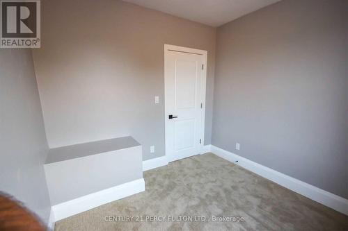 58 Burton Street, Hamilton, ON - Indoor Photo Showing Other Room