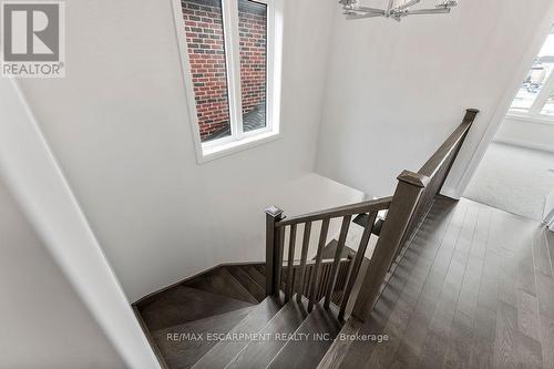 199 Alessio Drive, Hamilton, ON - Indoor Photo Showing Other Room