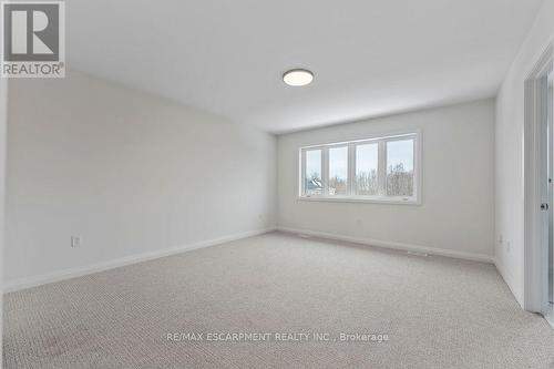 199 Alessio Drive, Hamilton, ON - Indoor Photo Showing Other Room