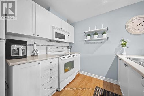 A - 1105 Stittsville Main Street, Ottawa, ON - Indoor Photo Showing Kitchen