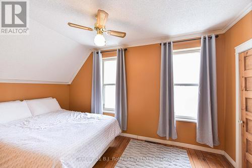 694 Quebec Street, Midland, ON - Indoor Photo Showing Bedroom