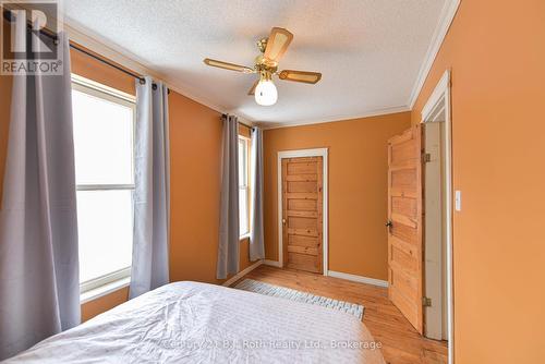 694 Quebec Street, Midland, ON - Indoor Photo Showing Bedroom