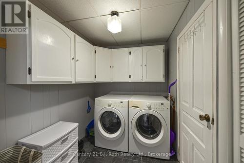 694 Quebec Street, Midland, ON - Indoor Photo Showing Laundry Room