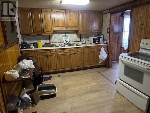 7 Grosvenor Ave, Sault Ste. Marie, ON - Indoor Photo Showing Kitchen