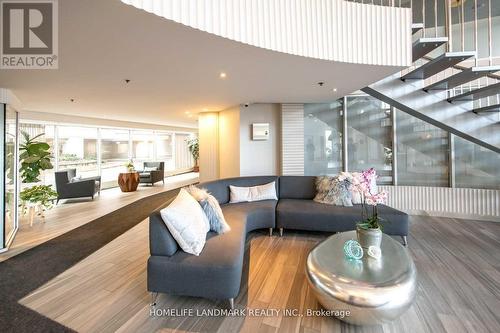 1259 - 313 Richmond Street E, Toronto, ON - Indoor Photo Showing Living Room