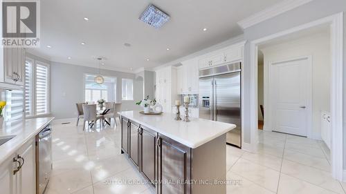 100 Virtue Crescent, Vaughan, ON - Indoor Photo Showing Kitchen With Upgraded Kitchen