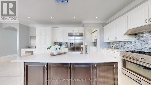 100 Virtue Crescent, Vaughan, ON - Indoor Photo Showing Kitchen With Upgraded Kitchen